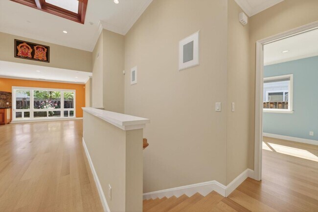 Building Photo - 18270 Baylor Ave