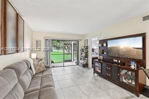 Building Photo - 301 Olivewood Pl
