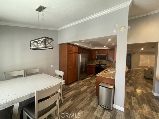 Building Photo - 6345 Amherst Ct