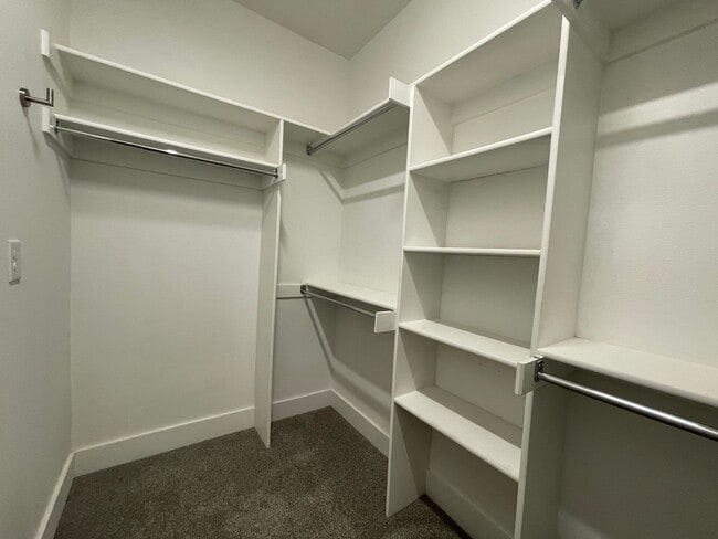 Building Photo - Modern living in trending East Dallas at METRO AT LIVE OAK!