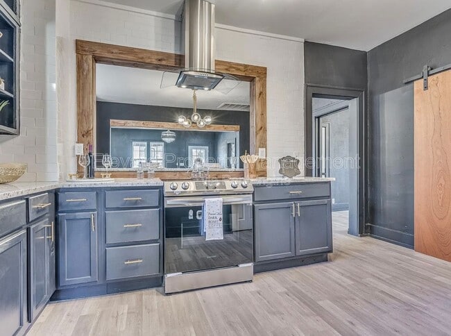 Building Photo - 1625 NW 33rd St