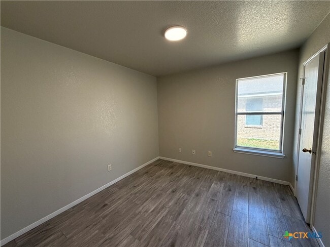 Building Photo - 1722 Aztec Trce