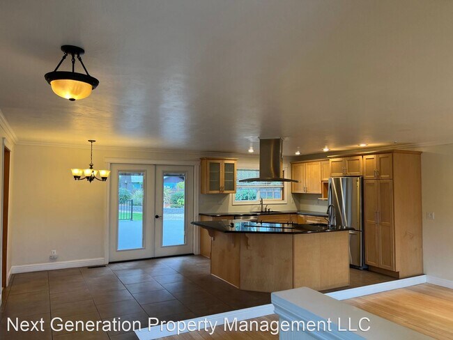 Building Photo - 3 br, 1 bath House - 751 Laksonen Loop