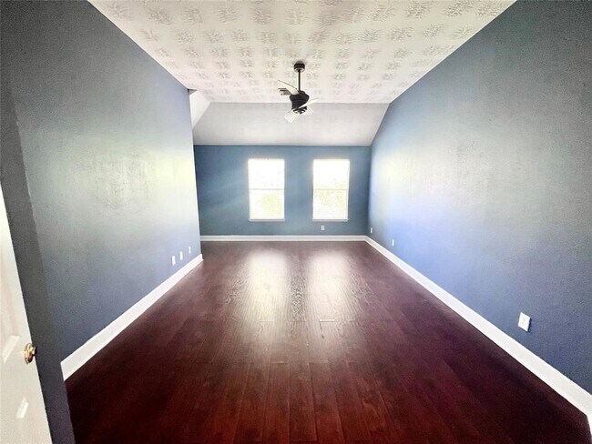 Building Photo - 16902 Sandy Reef Ct