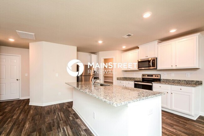 Building Photo - 4 Bedroom Pet-Friendly Home in Zebulon, NC with Main Street Renewal