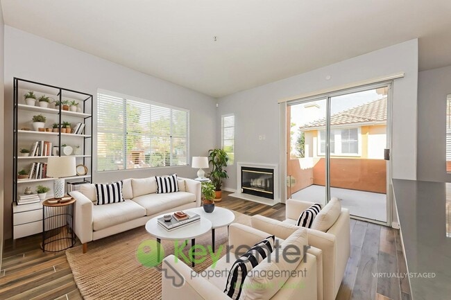 Building Photo - Stunning Westpark Condo in the Heart of Ir...