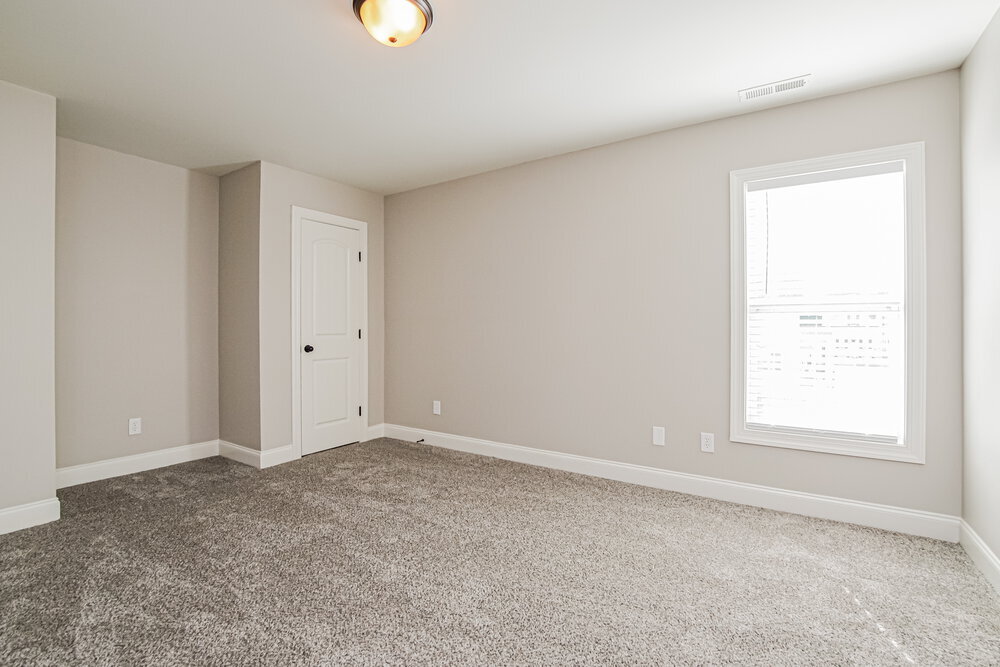 Building Photo - 45 Oakton Dr