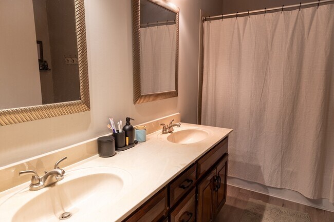 Building Photo - 7436 Nall Ave