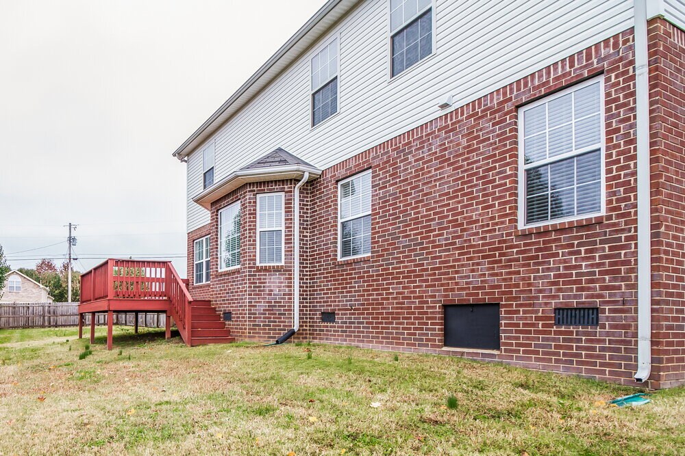Building Photo - 2910 Iona Dr