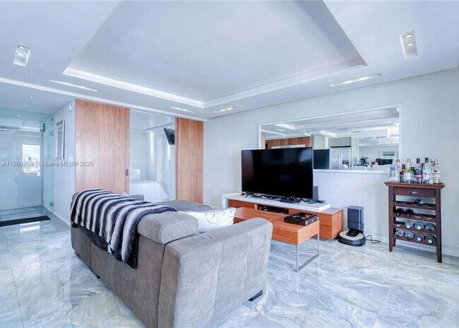 Building Photo - 401 Ocean Dr