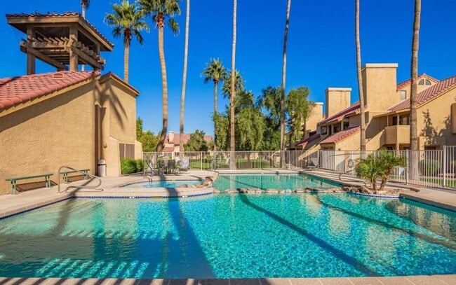 Building Photo - 4901 S Calle Los Cerros Dr