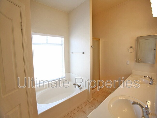 Building Photo - 7735 W Karen Lee Ln