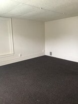 Building Photo - 1010 W Ionia St