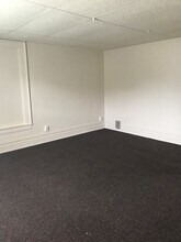 Building Photo - 1010 W Ionia St