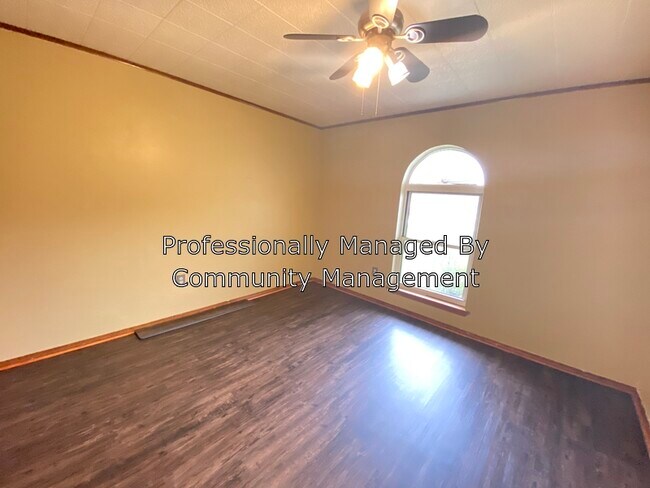 Building Photo - 40291 LA-42