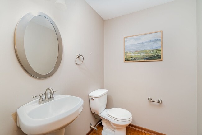 Building Photo - Stunning 4-Bedroom Home with 5 Full Baths + Hot Tub, Wooded Retreat