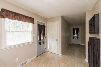 Building Photo - Beautiful Marion Home for Rent! Available April 1st!