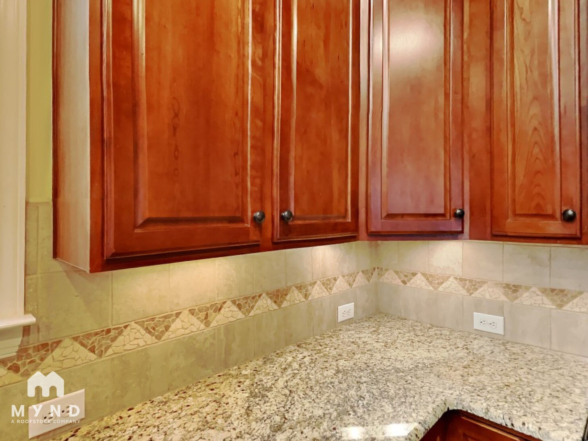 Building Photo - 807 Herrin Ave