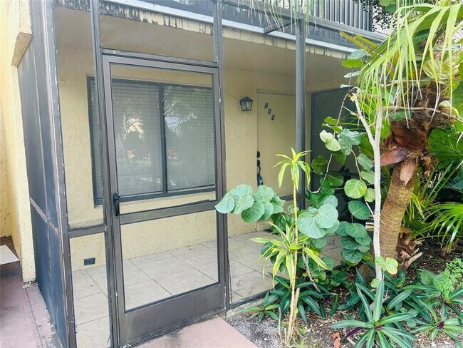 Building Photo - 1205 S Flagler Ave