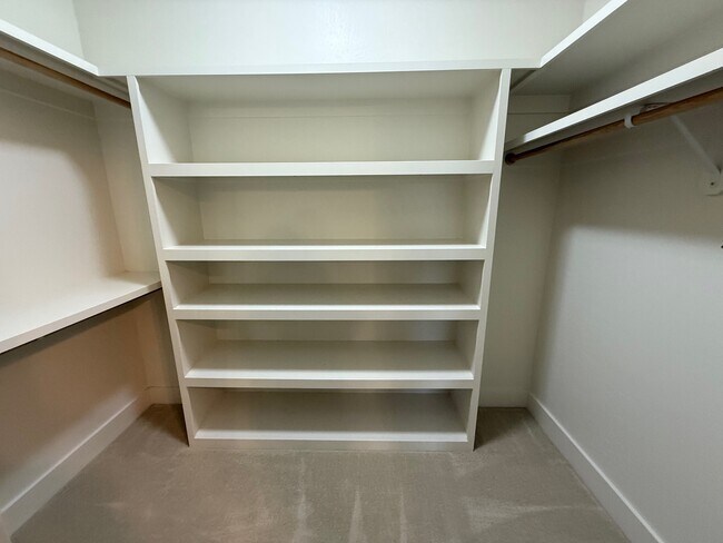 Building Photo - 45 Spain Bridge Cir Dr