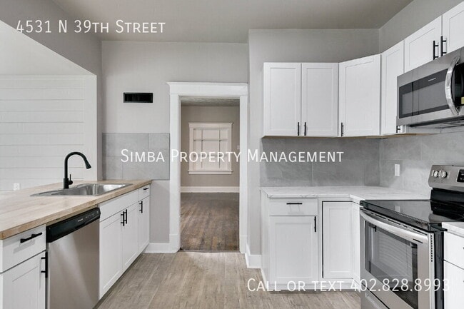 Building Photo - 4531 N 39th St
