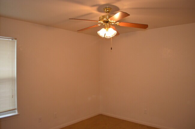 Building Photo - 938 RW