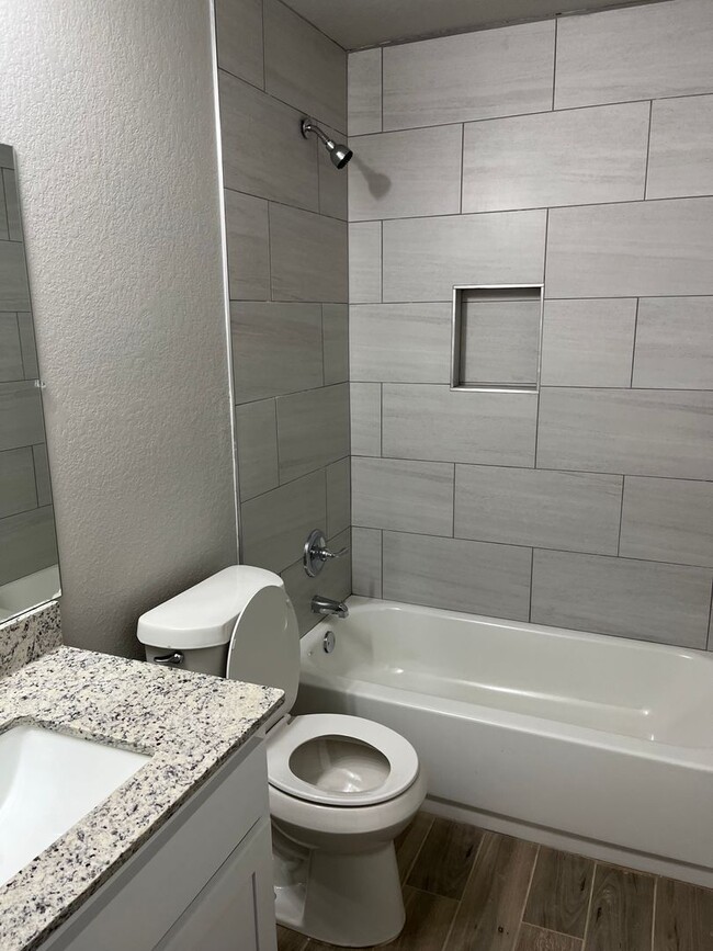 Building Photo - NEW CONSTRUCTION 3 bed 2 bath duplex