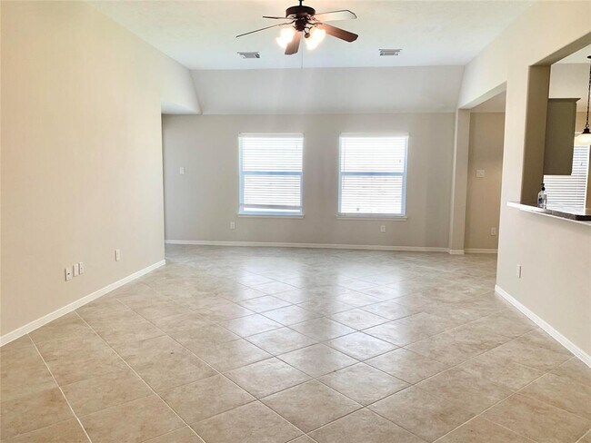 Building Photo - 2438 Ranch Hollow Ct