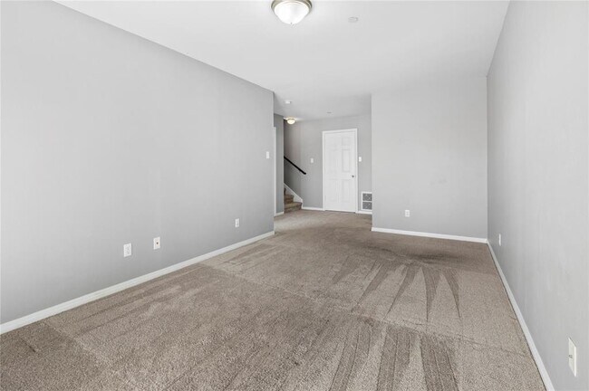 Building Photo - 700 Mandarin Flyway