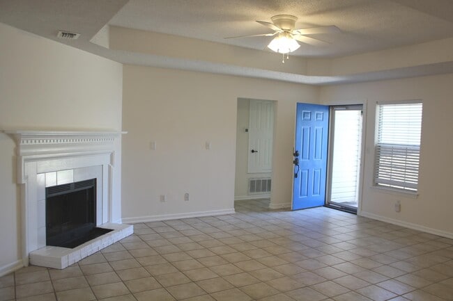 Building Photo - 779 Pearl Sand Dr