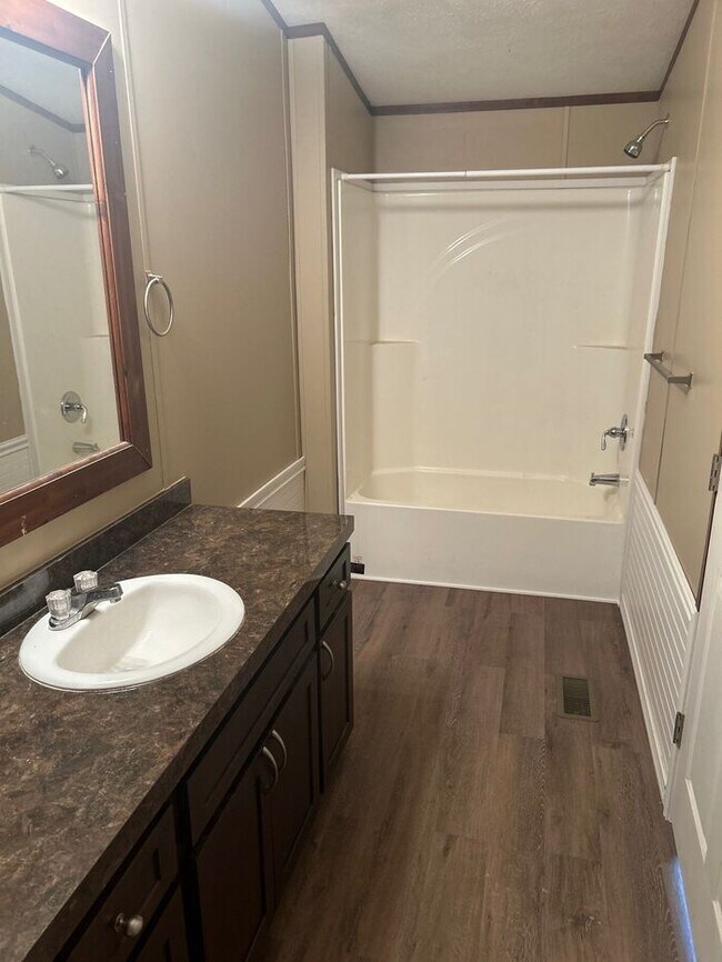 Building Photo - Mobile Home For Sale in Newton, KS