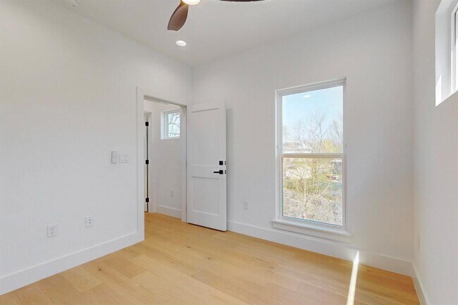 Building Photo - 4800 Prock Ln