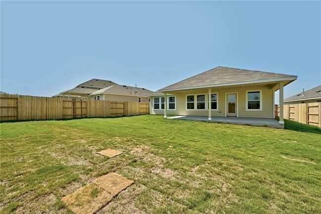 Building Photo - 224 Rollingwood Dr