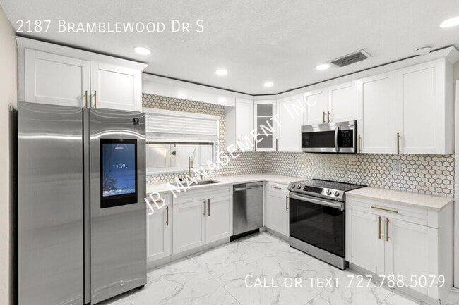 Building Photo - 2187 Bramblewood Dr S