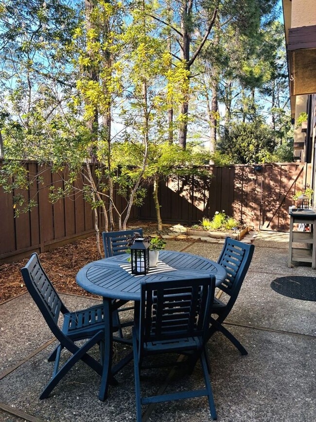 Building Photo - Light-Filled, Thoughtfully Updated Condo with Private Patio & Resort Amenities