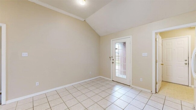 Building Photo - 2411 Trace Meadows