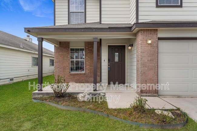 Building Photo - 5819 Providence Oak