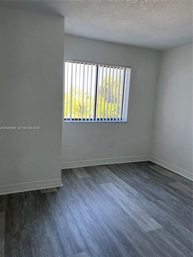 Building Photo - 5200 NW 31st Ave