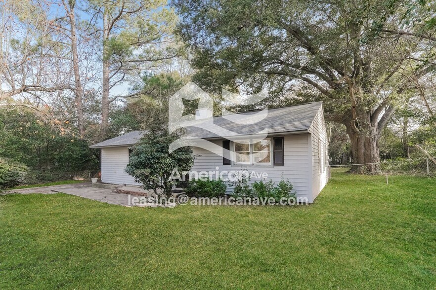 Building Photo - 3028 Acorn Rd