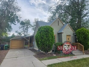Building Photo - Remodeled 2 Bd 1.5 Ba Home in Sandy