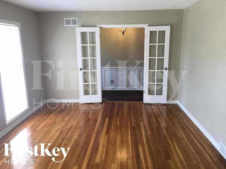 Building Photo - 6288 Ashton Rd