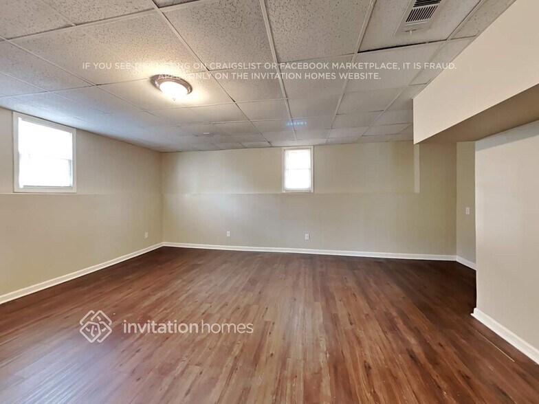 Building Photo - 799 Glenspring Dr