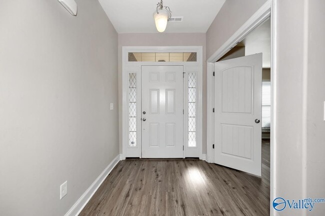 Building Photo - 130 Tybee Dr