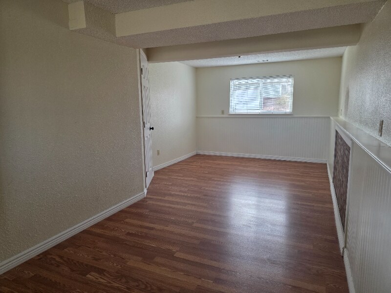 Building Photo - 2844 Lexington Ln