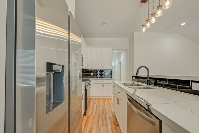 Building Photo - 7339 Krueger Rd