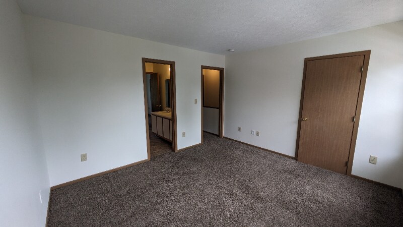 Building Photo - 115 Taylor Ave