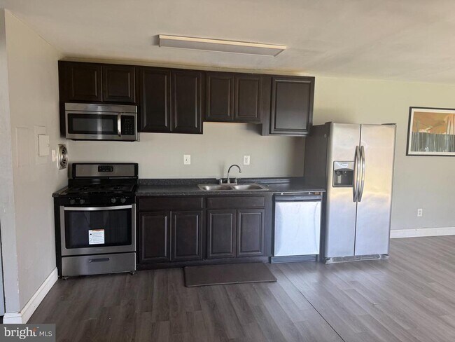 Building Photo - 5534 Karen Elaine Dr