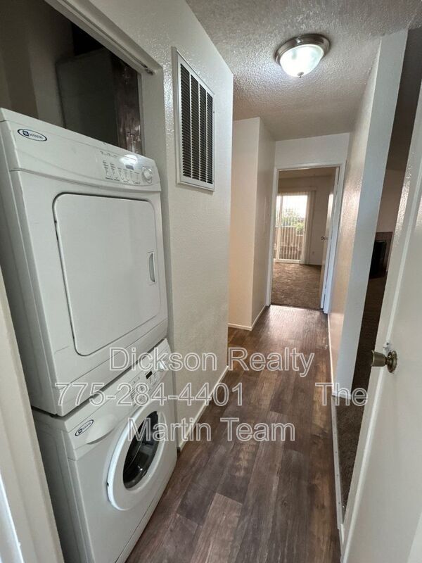 Building Photo - 2904 Tierra Verde W
