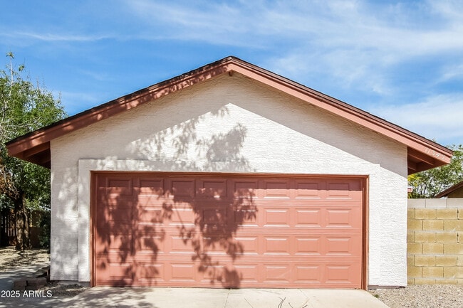 Primary Photo - 11345 N 82nd Dr