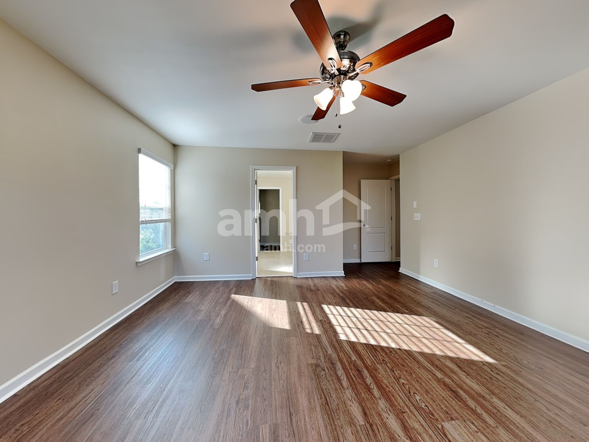 Building Photo - 1104 Wainscott Dr